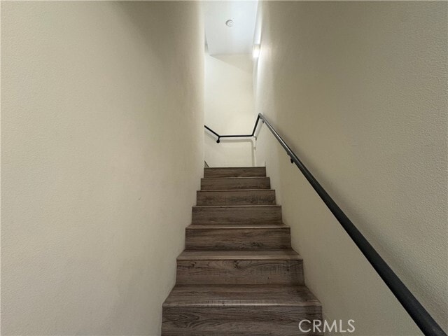 Building Photo - 117 W Chestnut St