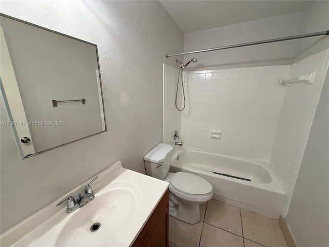 Building Photo - 10835 NW 45th St