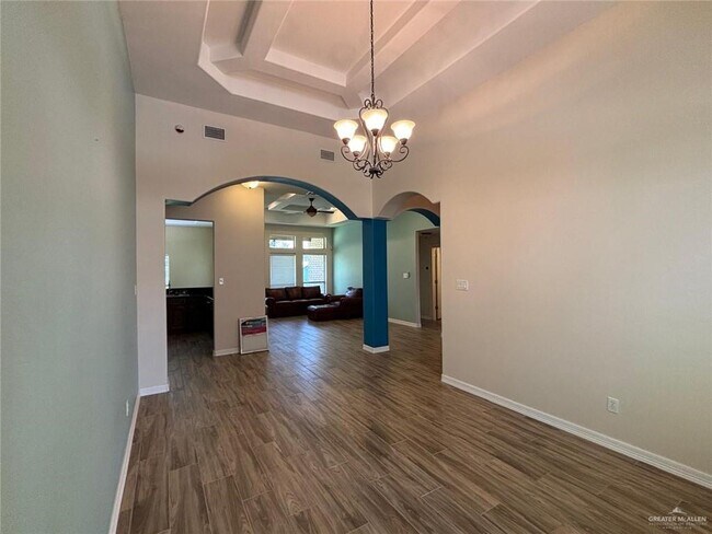 Building Photo - 2304 Brazos Ave