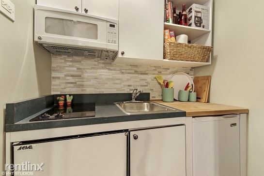 Building Photo - Studio, 1 bath Apartment - 670 Central Avenue