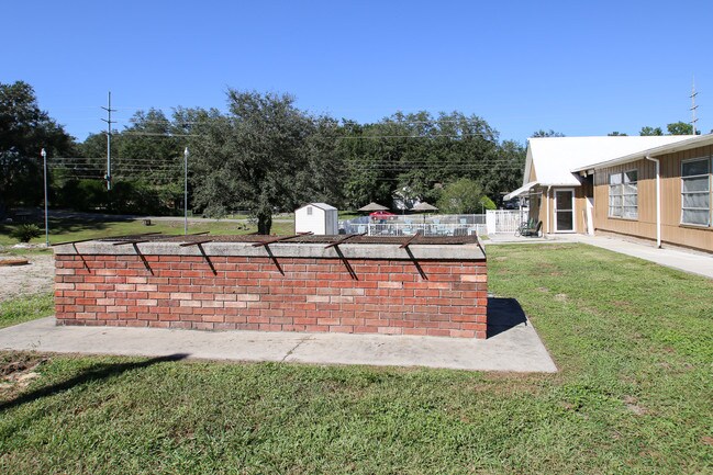 Building Photo - 6991 Fort King Rd