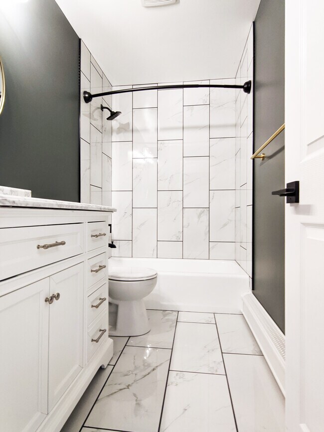 Building Photo - 1101 Spring Creek Rd