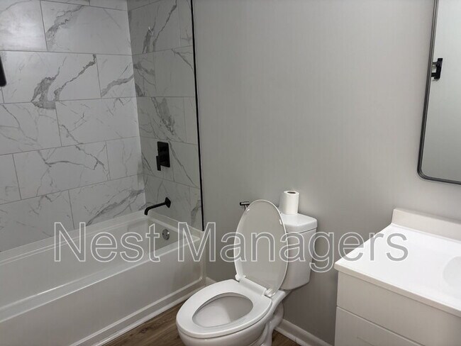 Building Photo - 7212 Reedy Creek Dr