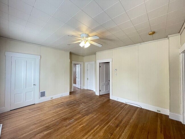 Building Photo - 119 Cypress St
