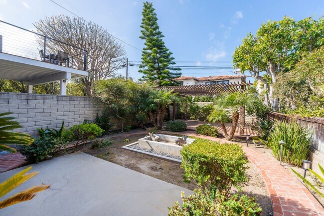 Building Photo - Beautiful Manhattan Beach Rental Home!
