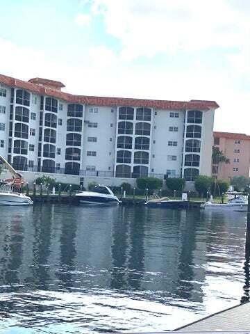 Building Photo - 2871 N Ocean Blvd