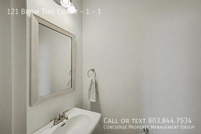 Building Photo - 121 Brow Tine Ct