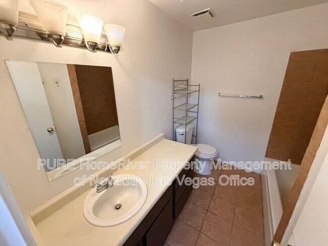 Building Photo - 3503 Rio Robles Dr