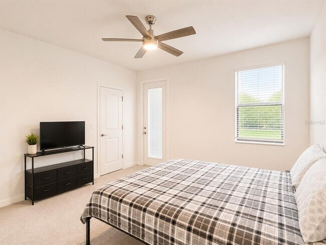 Building Photo - 15115 Sea Salt Wy