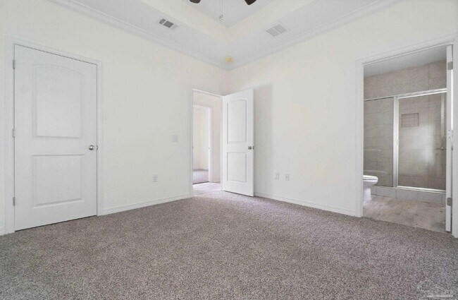 Building Photo - 801 E Gonzalez St