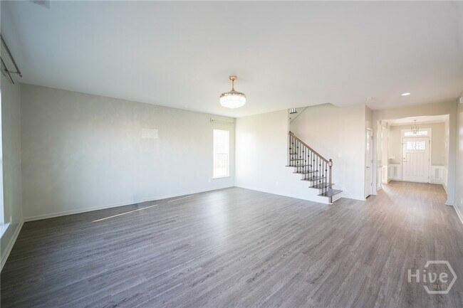 Building Photo - 23 Brookhaven Dr