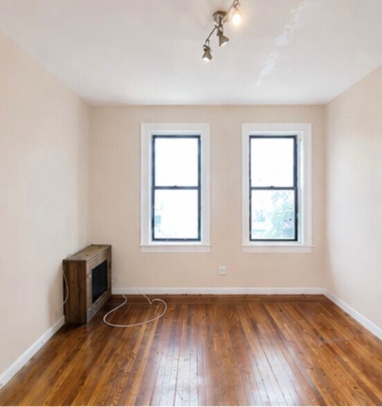 Building Photo - 275 Harrison Ave