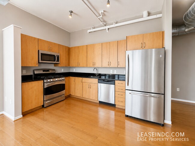 Building Photo - 811 4th St NW