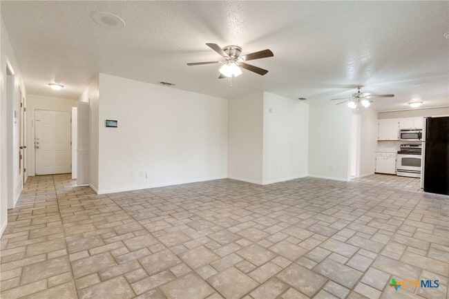 Building Photo - 1103 Deorsam Dr