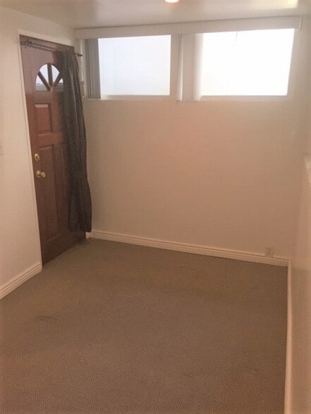 Building Photo - 201 Moonstone St