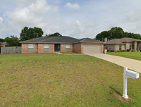 Building Photo - Charming 4-Bedroom Home with Spacious Yard