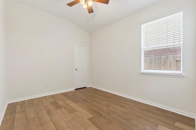 Building Photo - 31719 Cattail Park Ct