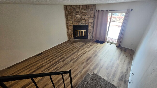 Building Photo - 3330 Queen Anne Way