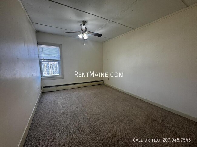 Building Photo - 114 Riverside Dr