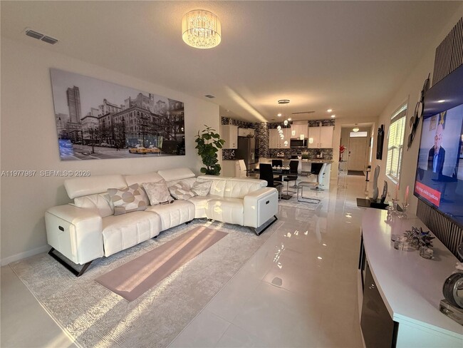 Building Photo - 12422 Rimini Wy