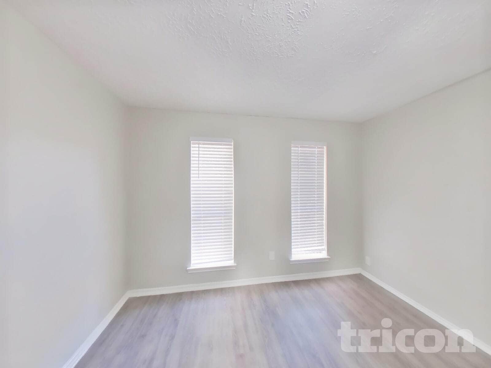 Building Photo - 7118 Foxway Ln