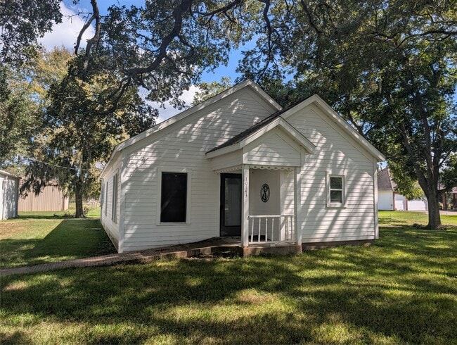 Primary Photo - 10143 FM 524 Rd