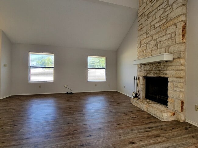 Building Photo - Horseshoe Cir, 1760