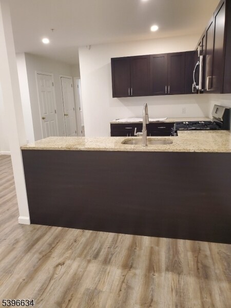 Building Photo - 530 Ringwood Ave