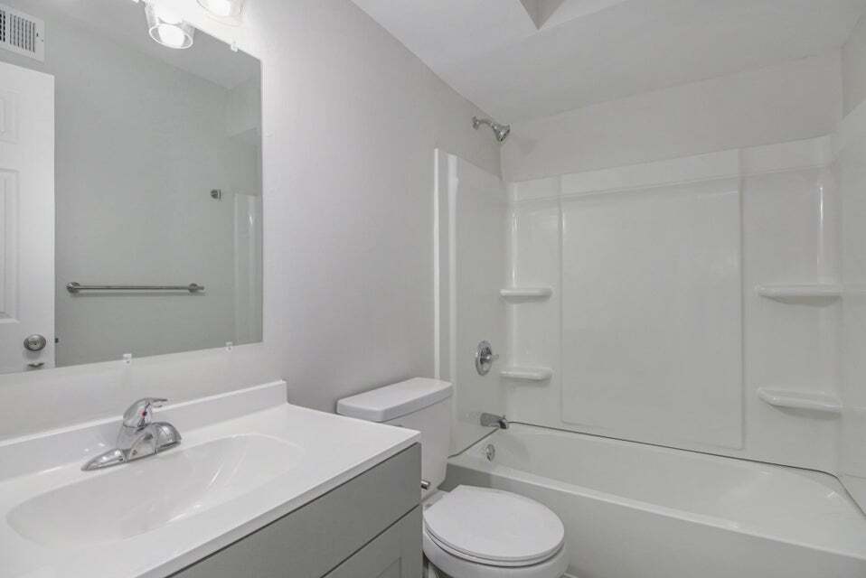 Building Photo - 4240 Norman Dr SE