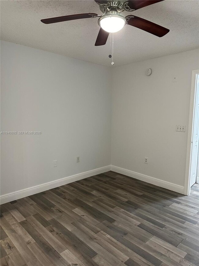 Building Photo - 620 SW 111th Ave