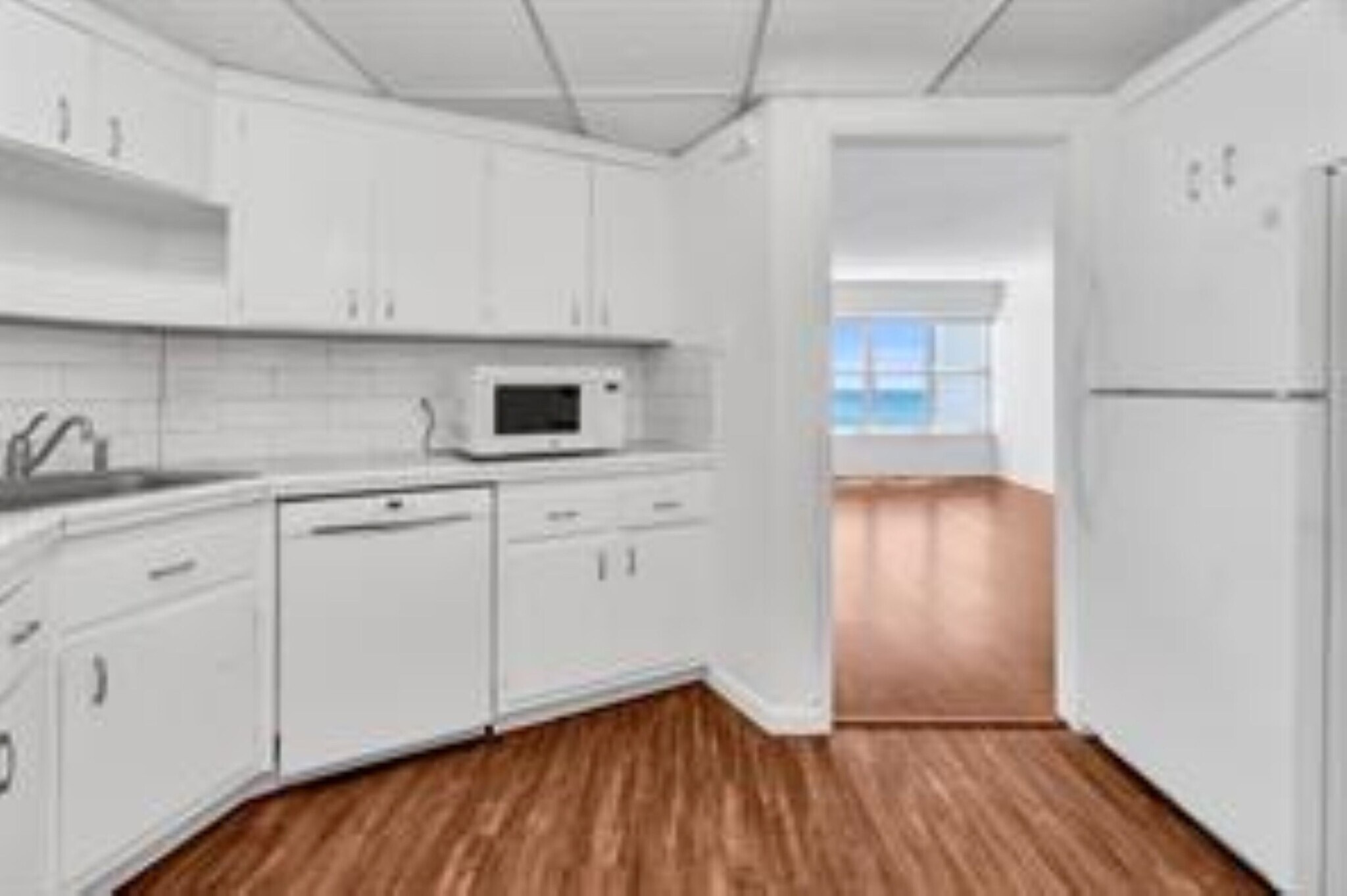 Building Photo - 3700 Galt Ocean Dr