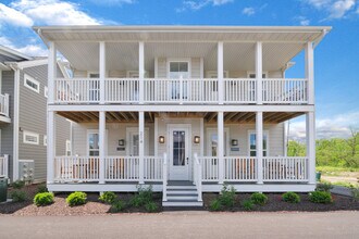 Building Photo - 214 Great Loop E Dr