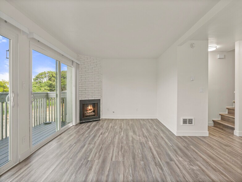 Building Photo - 6374 Caminito Salado