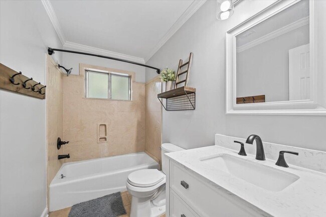 Building Photo - 8783 Lower Woods Cove