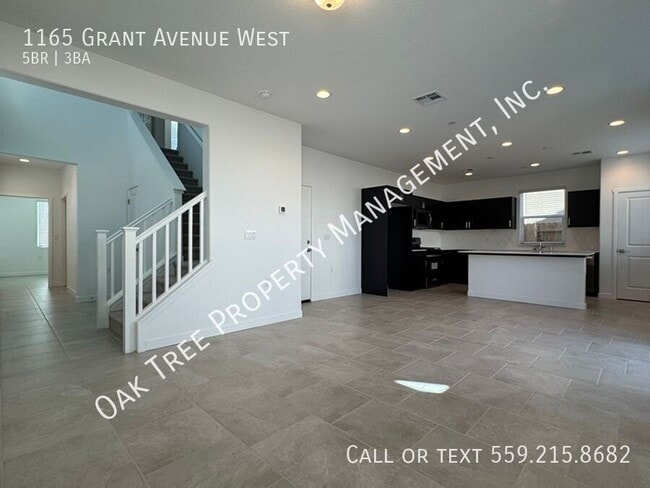 Building Photo - 1165 Grant Ave W