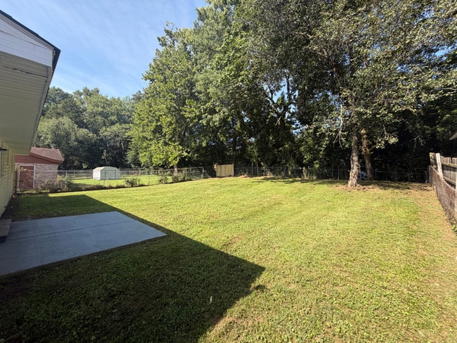 Building Photo - 3BR/2BA Huntsville Rental with 1-Car Garage, Hardwood Flooring & Fenced Yard