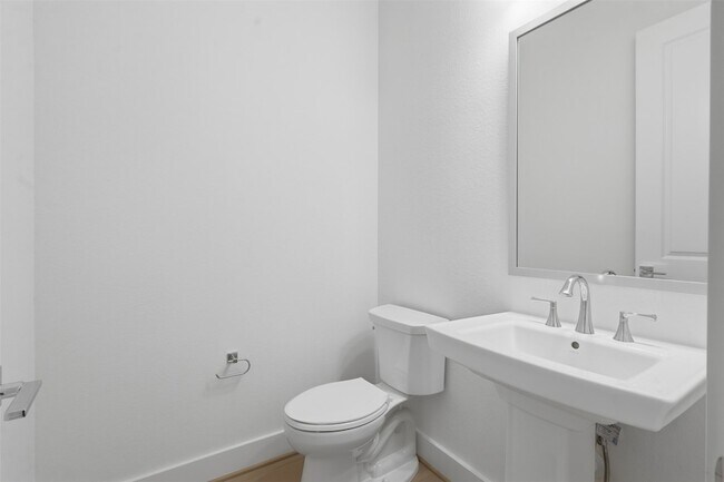 Building Photo - 7106 Carriage Lgt Dr