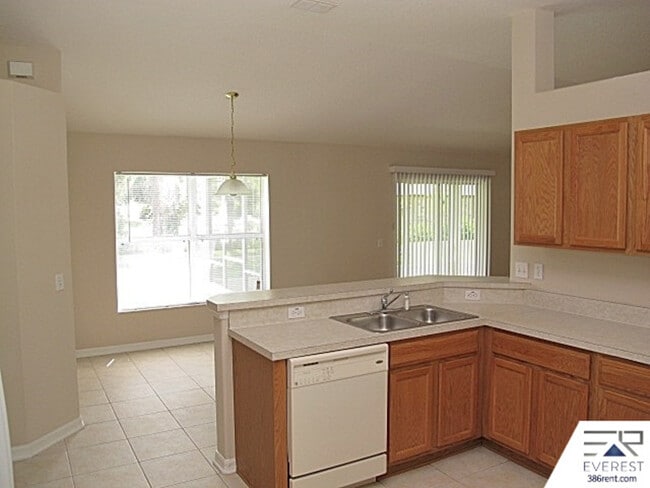 Building Photo - 37 Sea Breeze Trail
