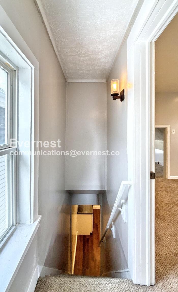 Building Photo - 1494 Manchester Ave