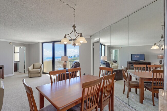 Building Photo - 2800 N Ocean Dr