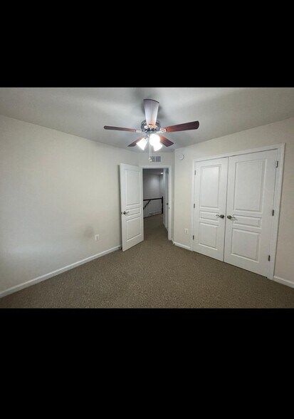 Building Photo - 8322 Heritage Crossing Ct