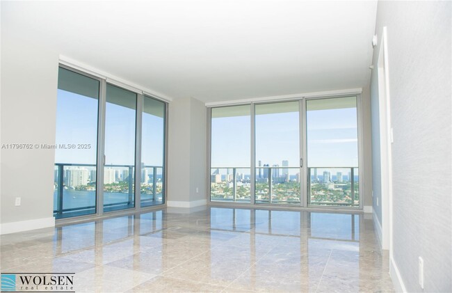 Building Photo - 16385 Biscayne Blvd