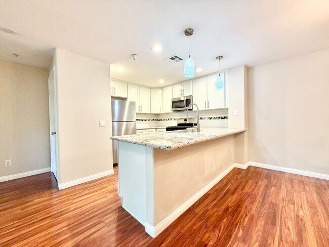 Building Photo - Stylish 2 Bedroom 2 Bathroom 1 Car Garage with Resort Style Amenities in Prime Temecula Location