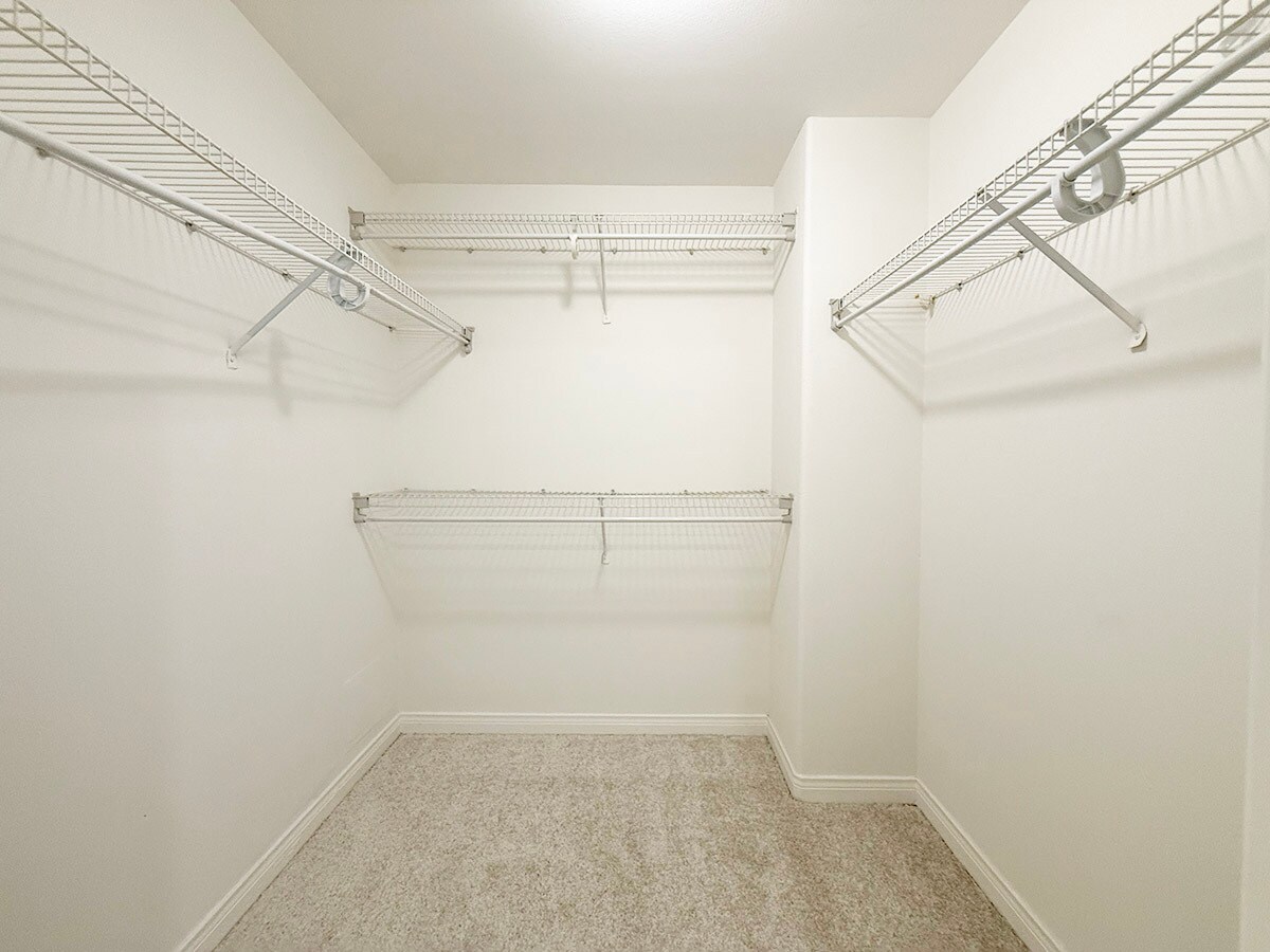 Building Photo - 144 S 3rd St