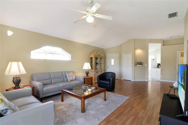 Building Photo - 21837 Royal St Georges Ln
