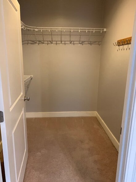 Master Bedroom Closet - 3127 Long Boulevard