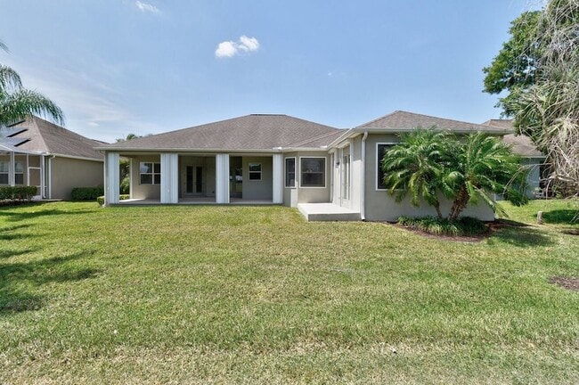 Building Photo - 1280 S Village Square