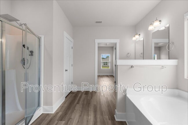 Building Photo - 3136 Silver Maple Dr