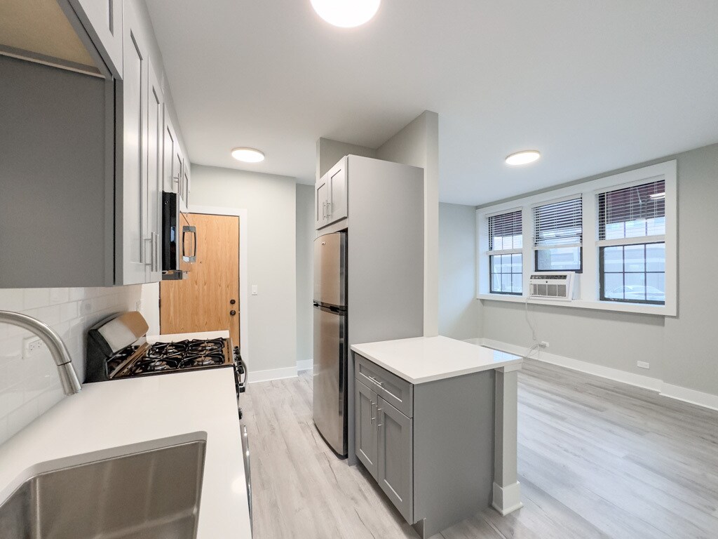 Building Photo - 373 Hazel Ave