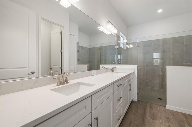 Building Photo - 5613 Lightning Whelk Ln